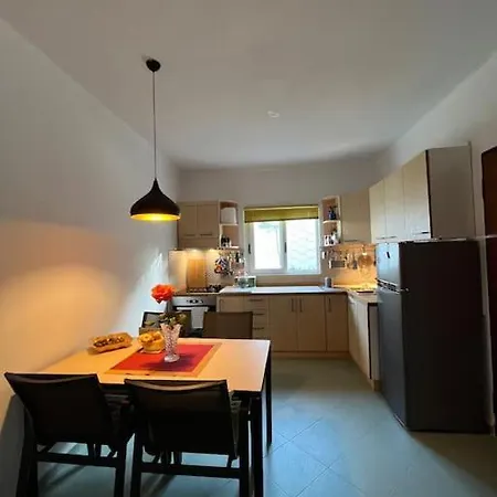 Seaside With Garden Holiday home Golem (Tirana)