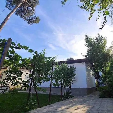 Holiday home Seaside With Garden Golem (Tirana)