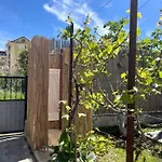 Vakantiehuis Seaside With Garden