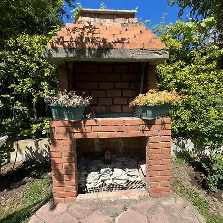 Дом отдыха Seaside With Garden *