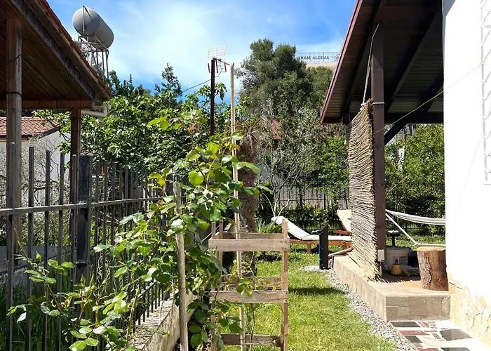 Дом отдыха Seaside With Garden Голем