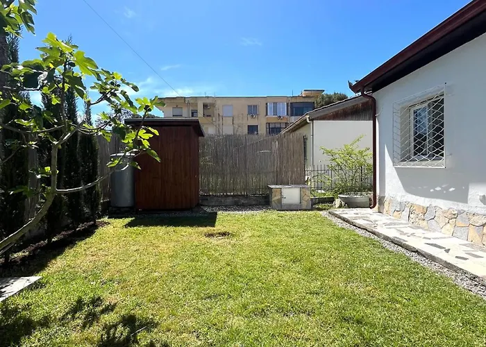 Seaside With Garden